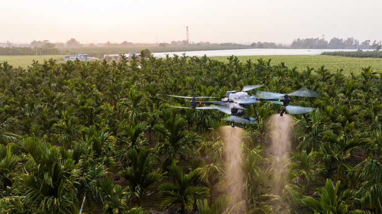 5 Manfaat Drone Pertanian untuk Perawatan Kebun Sawit