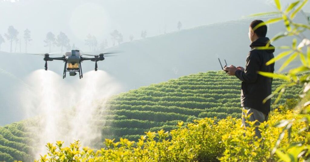Efektivitas Drone Pertanian dalam Pengendalian Hama